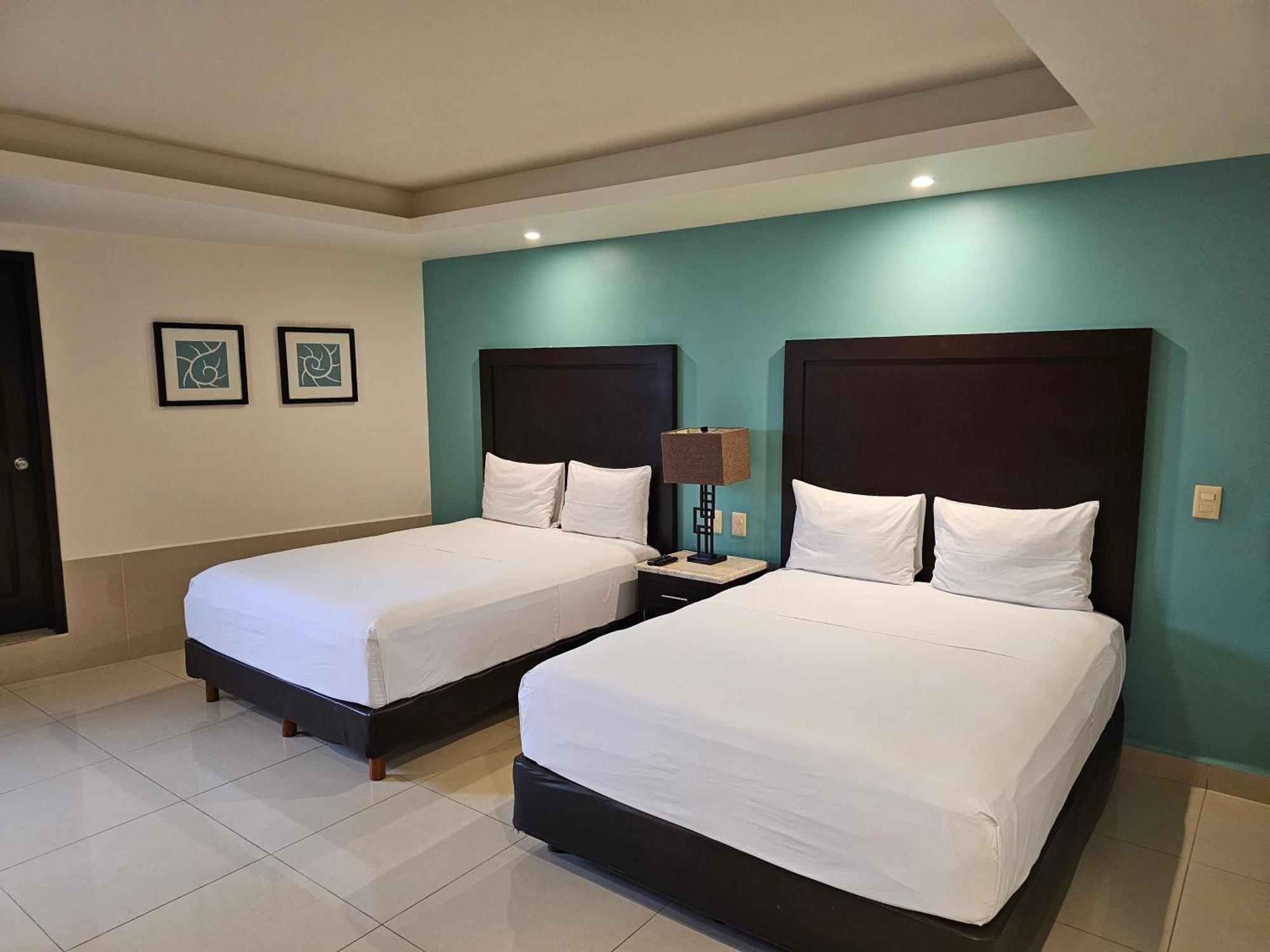 Hotel Maria Elena กาโบซานลูกัส ภายนอก รูปภาพ