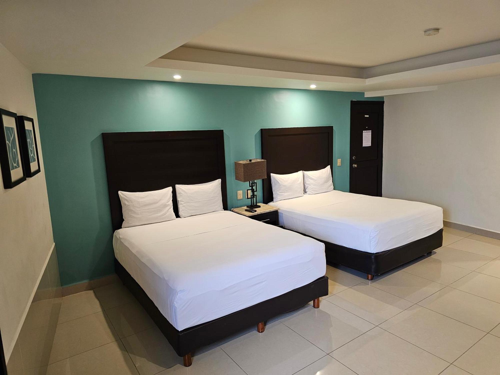 Hotel Maria Elena กาโบซานลูกัส ภายนอก รูปภาพ
