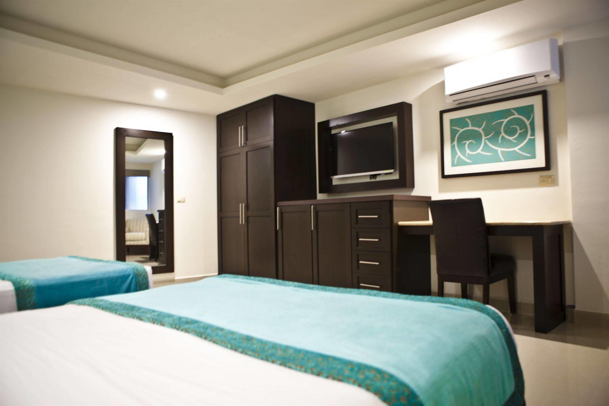 Hotel Maria Elena กาโบซานลูกัส ภายนอก รูปภาพ